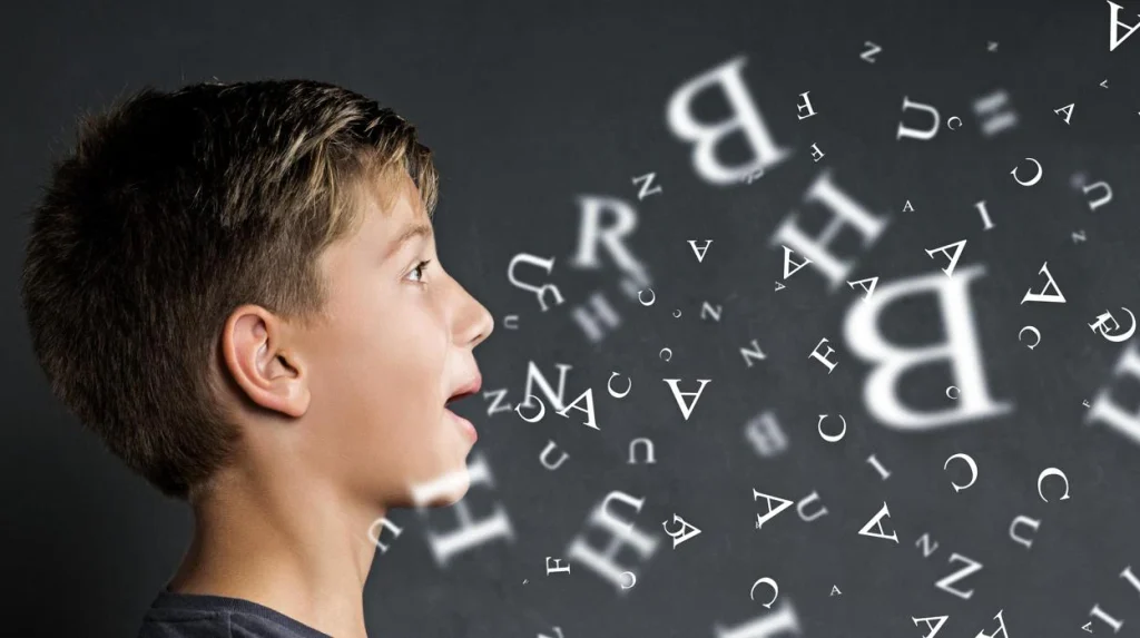 Niño y palabras