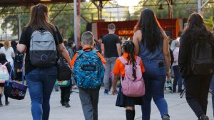 suvencion niños escolares